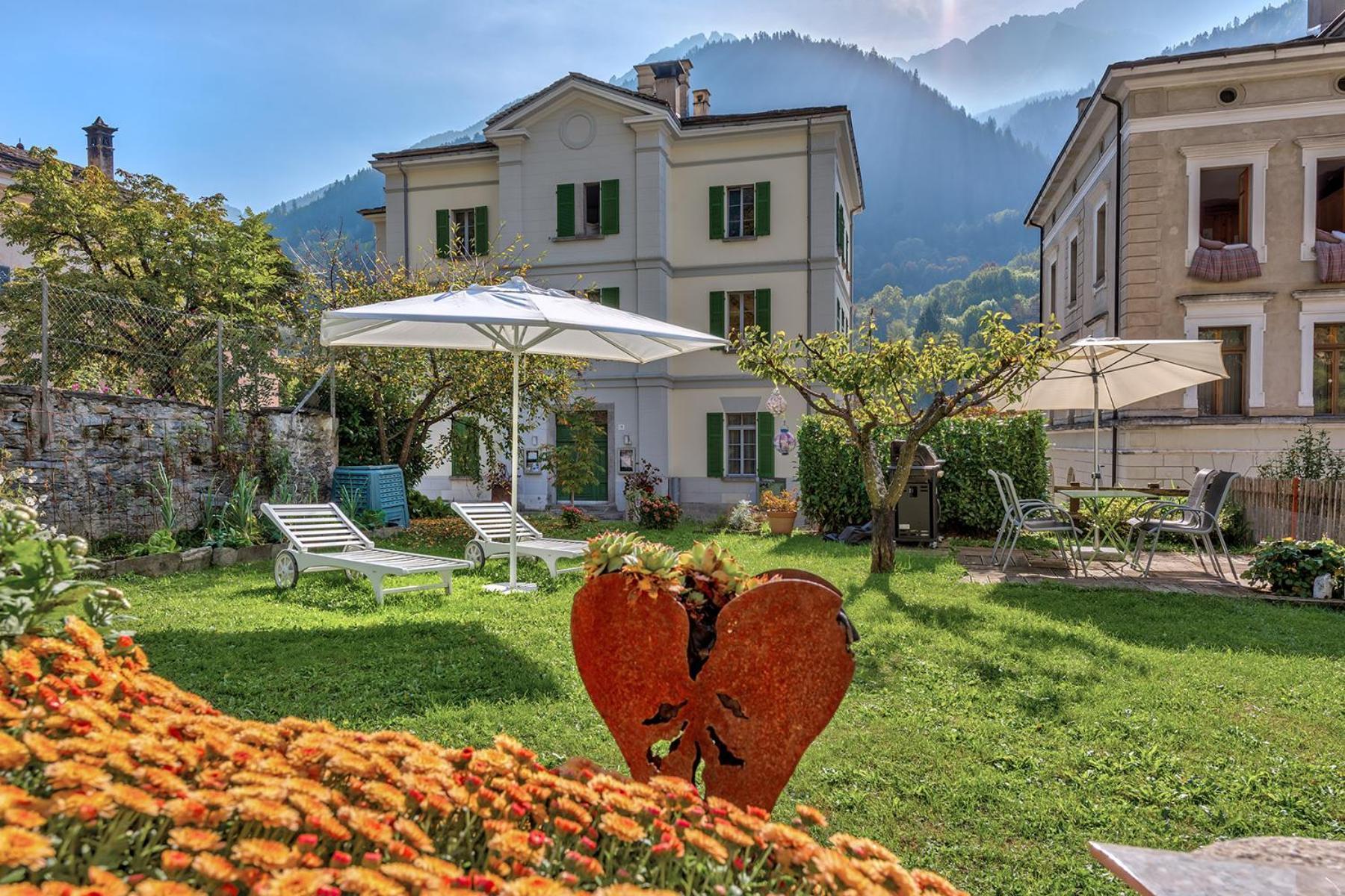 Casa Pool Tra St Moritz E Il Lago Di Como Castasegna Exterior foto